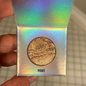 Dirk Galaxy Shade Eyeshadow